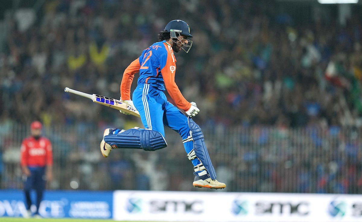 Ind vs Eng, 2 వ T20I: టాప్-ఆర్డర్ విఫలమైన తరువాత తిలక్ వర్మ భారతదేశానికి రెండు వికెట్ల విజయానికి పవర్స్