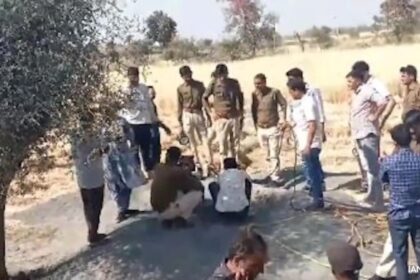 5 ఏళ్ల బాలుడు రాజస్థాన్‌లో 32 అడుగుల లోతు బోర్‌వెల్ లోకి వస్తాడు, రెస్క్యూ ఓపి జరుగుతోంది