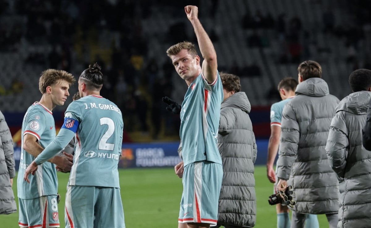 అట్లెటికో మాడ్రిడ్ బార్సిలోనాను 'క్రేజీ' ఎనిమిది గోల్ కోపా డెల్ రే సెమీ-ఫైనల్ ఫస్ట్ లెగ్