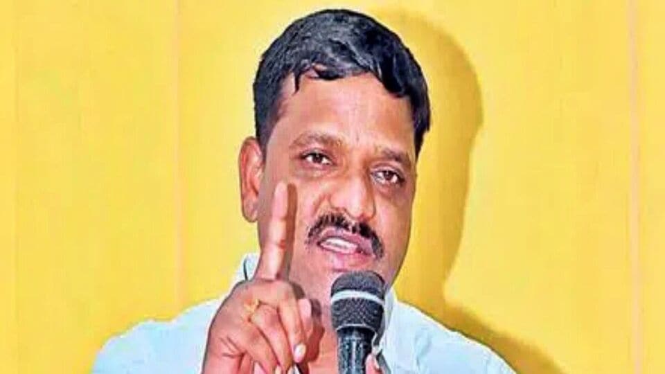 కేసీఆర్ సర్వేనే కరెక్ట్- కులగణనపై కులగణనపై తీన్మార్ మల్లన్న సంచలన వ్యాఖ్యలు- కాంగ్రెస్ MLC టీన్మార్ మల్లానా కుల జనాభా లెక్కలపై సంచలనాత్మక వ్యాఖ్యలు ఇది జానారెడి సర్వే, తెలంగాణ తెలంగాణ తెలంగాణ