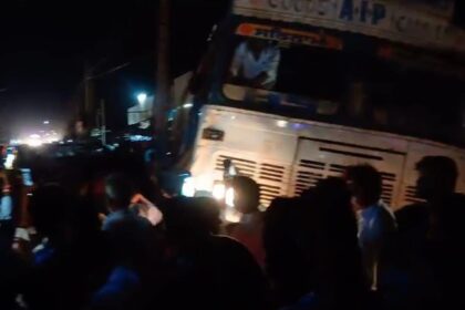 ట్రక్ డ్రైవర్ గుండెపోటుతో బాధపడుతున్నాడు, బహుళ ప్రమాదాలకు కారణమవుతాడు, 1 చనిపోయారు