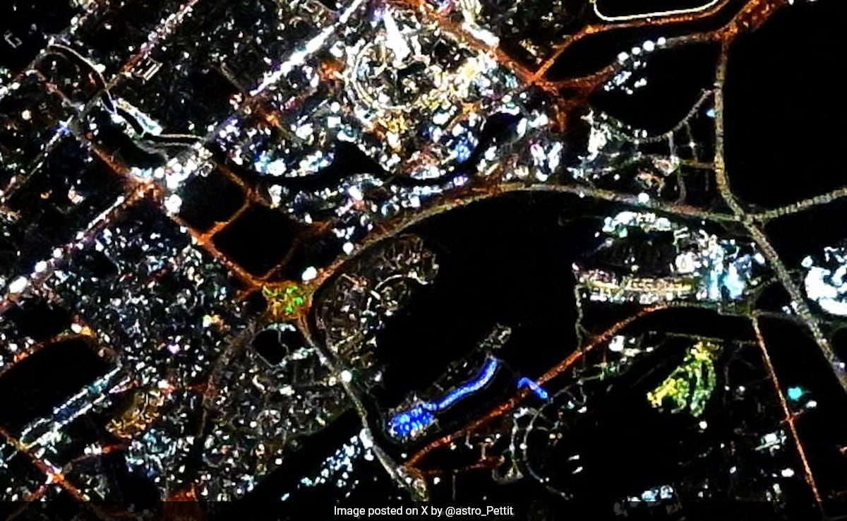 నాసా వ్యోమగామి బుర్జ్ ఖలీఫా యొక్క మాయా చిత్రాన్ని అంతరిక్షం నుండి పంచుకుంటాడు