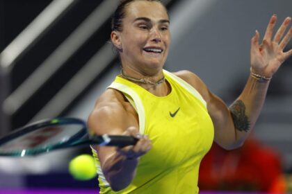 ప్రపంచ నంబర్ వన్ అరినా సబలెంకా ఖతార్ ఓపెన్ నుండి బయటపడింది