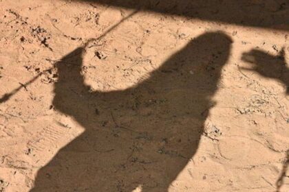 విద్యార్థినుల‌కు అశ్లీల‌ వీడియోలు వీడియోలు ..