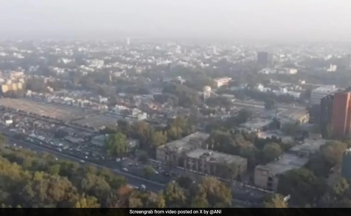 Comp ిల్లీ ప్రభుత్వం పొగను ఎదుర్కోవటానికి కృత్రిమ వర్షం విచారణను ప్లాన్ చేస్తుంది