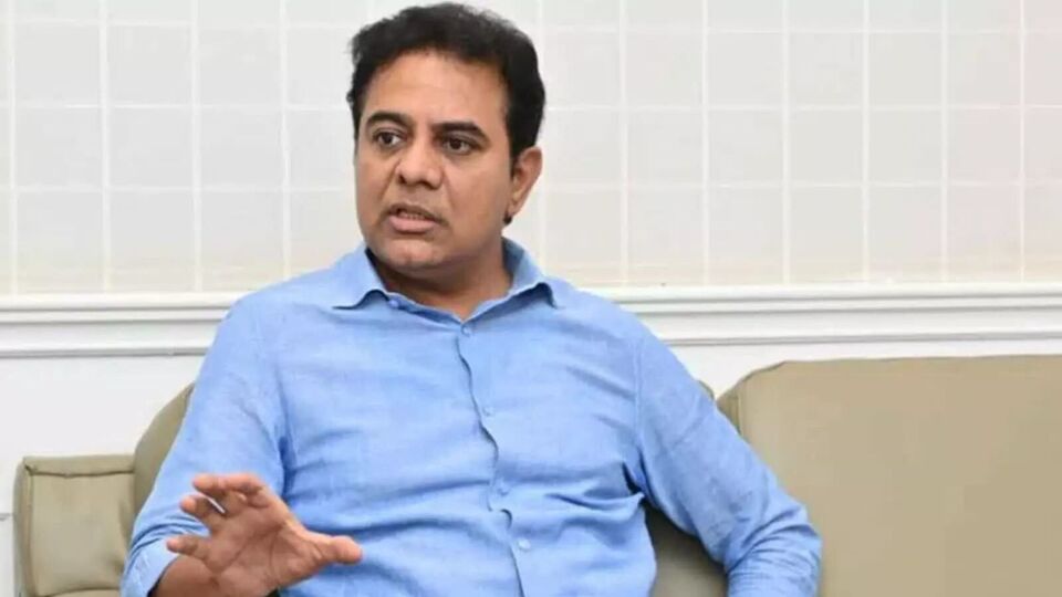 KTR చిట్ చాట్: కేసీఆర్ అసెంబ్లీకి వస్తారు .. ఆయన స్థాయికి కాంగ్రెస్ కాంగ్రెస్ నేతలు సరిపోరు సరిపోరు: కేటీఆర్