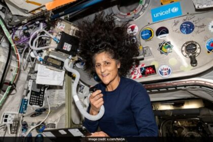 ఒంటరిగా ఉన్న వ్యోమగామి సునీత విలియమ్స్ పై ట్రంప్