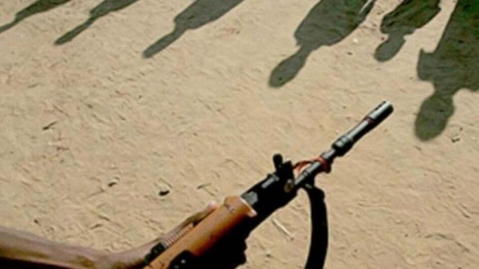 ఛత్తీస్‌గ h ్ ఎన్‌కౌంటర్: మావోయిస్టులకు మరో భారీ ఎదురు దెబ్బ; ఛత్తీస్‌గ h ్ పోలీసులలో వేర్వేరు ఎన్‌కౌంటర్లలో వేర్వేరు ఎన్ 22 22 మంది మావోల మావోల -22 మావోయిస్టులు సైనికుడు చంపబడ్డాడు,