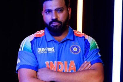 జట్టు ఉద్దావ్ ఎంపి యొక్క రోహిత్ శర్మ అరవడం