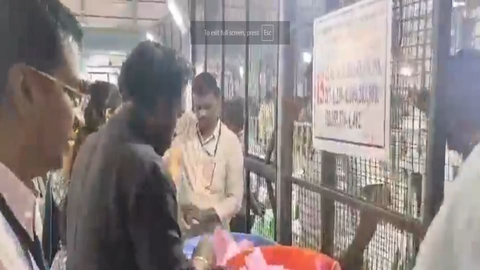 తెలంగాణ పట్టభద్రుల ఎమ్మెల్సీ ఎమ్మెల్సీ ఎన్నికల కౌంటింగ్ కౌంటింగ్, లీడ్ లీడ్ బీజేపీ అభ్యర్థి అభ్యర్థి-తాజా అప్డేట్స్ అప్డేట్స్ అప్డేట్స్- MLC తెలంగానాలో ఎన్నికలు 2025 గ్రాడ్యుయేట్ MLC లెక్కింపు BJP అభ్యర్థిని సీసంలో, తెలంగాణ.