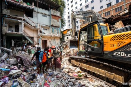 మయన్మార్లో మరణాల సంఖ్య 2,056 కు పెరిగింది; థాయిలాండ్ దర్యాప్తు భవనం కూలిపోతుంది