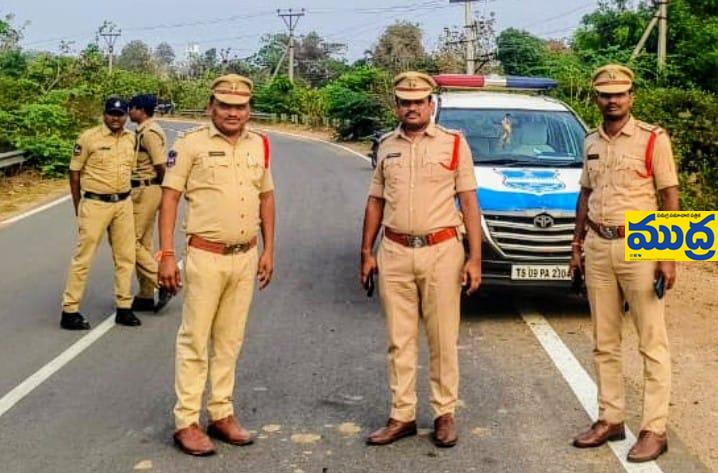 రోడ్డు ప్రమాదాలు జరిగే ప్రదేశాలను సందర్శించిన సి.ఐ