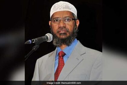 "వాంటెడ్ వ్యక్తిగత" జాకీర్ నాయక్ హోస్ట్ చేసినందుకు భారతదేశం పాకిస్తాన్‌ను స్లామ్ చేసింది