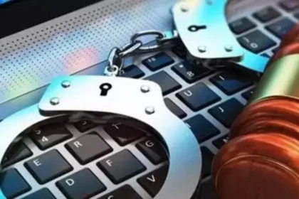 TDP vs ysrcp: మాజీ సీఎం సతీమణిపై అసభ్య అసభ్య వ్యాఖ్యలు .. ఐటీడీపీ కార్యకర్తపై కార్యకర్తపై నమోదు నమోదు, నిందితుడి చేబ్రోలు కిరణ్ అరెస్ట్‌ కిరణ్