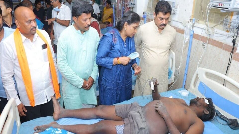 అనకపల్లి పేలుడు: అనకాపల్లి పేలుడు పేలుడు మృతుల రూ .15 లక్షల ఎక్స్ గ్రేషియా గ్రేషియా, బాధితులకు హోంమంత్రి అనిత పరామర్శ పరామర్శ