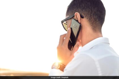 ఉద్యోగి అనుకోకుండా "నేను నిన్ను ప్రేమిస్తున్నాను" అని క్లయింట్‌కు చెప్పాడు, అప్పుడు ఇది జరిగింది