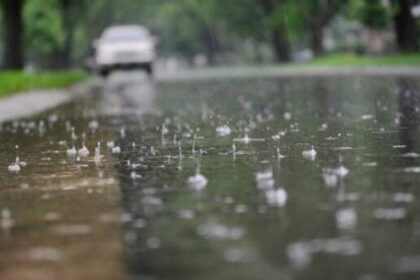 ఏపీలో భిన్న భిన్న - ఇవాళ, రేపు రేపు వర్షాలు ..! ఈ ప్రాంతాలకు వడగాల్పుల హెచ్చరికలు- ఈ రోజు మరియు రేపు ఆండ్రాప్రదేశ్‌లో తేలికపాటి వర్షాలు, ఆంధ్ర ప్రదేశ్ ప్రదేశ్