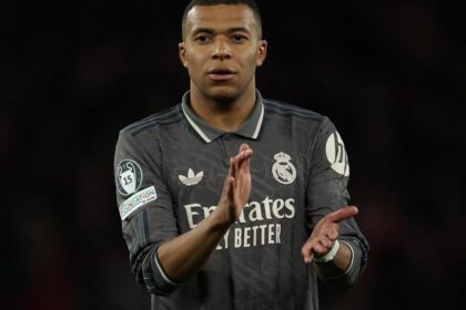 కైలియన్ ఎంబాప్పే ఆర్సెనల్ పై రియల్ మాడ్రిడ్ పునరాగమన ఆరోపణ