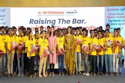 జేఈఈ మెయిన్ లో శ్రీ శ్రీ సంచలనం సంచలనం, ఓపెన్ కేటగిరీలో ఇద్దరికి ఆలిండియా ఫస్ట్ ర్యాంక్ ఫస్ట్