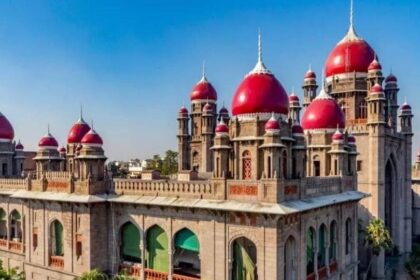 తప్పుడు పత్రాలతో, గ్రూప్, గ్రూప్ -1 అభ్యర్థులకు హైకోర్టు జరిమానా- చట్టపరమైన చర్యలకు ఆదేశాలు చర్యలకు