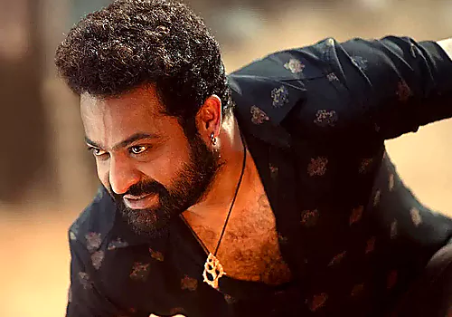 దేవర కంటే వర వర పవర్‌ఫుల్‌ .. 'దేవర 2' పాయింట్‌ రివీల్‌ చేసిన చేసిన!