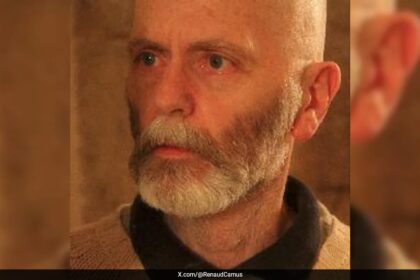 ఫ్రెంచ్ కుడి-కుడి రచయిత రెనాడ్ కాముస్ UK ని సందర్శించకుండా నిరోధించారు