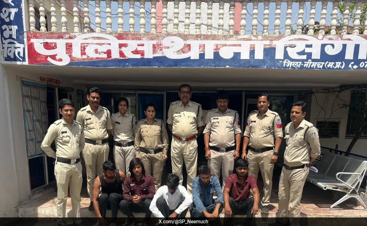 మధ్యప్రదేశ్‌లో తాగిన పురుషులకు డబ్బు ఇవ్వడానికి నిరాకరించడంతో జైన్ సన్యాసులు దాడి చేశారు