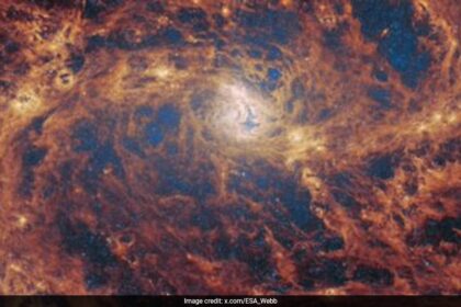 సమీపంలోని మురి గెలాక్సీలో దాక్కున్న సూపర్ మాసివ్ కాల రంధ్రం యొక్క సంకేతాలు