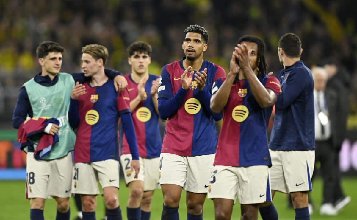 సెర్హౌ గుయిరాస్సీ హ్యాట్రిక్ ఉన్నప్పటికీ బార్సిలోనా ఛాంపియన్స్ లీగ్ సెమీ-ఫైనల్స్‌కు