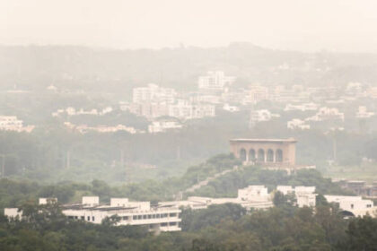 హైదరాబాద్‌ను వదలని వదలని .. దంచుడే దంచుడే దంచుడు .. ఈ ప్రాంతాల్లో భారీ భారీ వర్షం .. జాగ్రత్తగా జాగ్రత్తగా ఉండాలన్న అధికారులు!