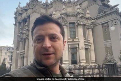 జెలెన్స్కీ శాంతి చర్చల కోసం టర్కీలో పుతిన్‌ను కలవడానికి సిద్ధంగా ఉంది