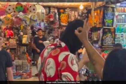 థాయ్ మహిళ మనిషి తలపై బొద్దింకను ఎగరవేసింది, అప్పుడు ఇది జరిగింది