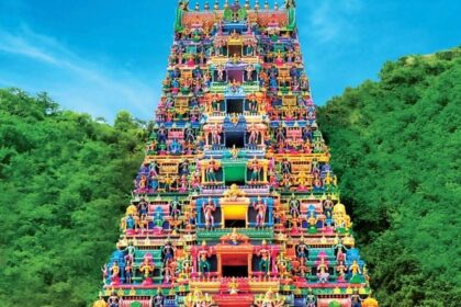 దుర్గగుడిలో ఆ సమయంలో వీఐపీ వీఐపీ దర్శనాలు రద్దు .. పూర్తి వివరాలు అందిస్తేనే వీఐపీ దర్శనాలకు దర్శనాలకు అనుమతి