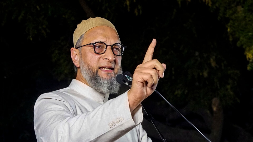 పాకిస్థాన్ మానవాళికి ముప్పు .. అక్కడి అక్కడి కంటే ఇక్కడే ఎక్కువ మంది ముస్లింలు ముస్లింలు: అసదుద్దీన్ అసదుద్దీన్ ఒవైసీ