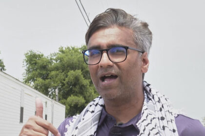 బహిష్కరణను ఎదుర్కొంటున్న భారతీయ భారతీయ స్కాలర్ అమెరికా అమెరికా న్యాయమూర్తి ఆదేశం