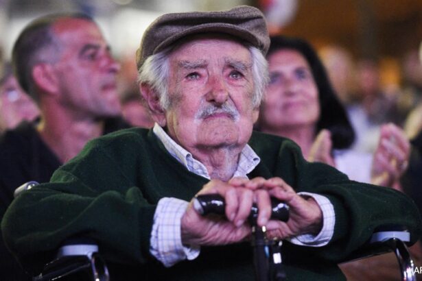 మాజీ ఉరిగ్వే అధ్యక్షుడు జోస్ ముజికా జీవితం