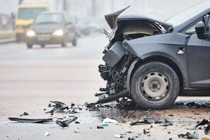 మాటలకందని విషాదం .. రోడ్డు రోడ్డు ప్రమాదంలో తండ్రి, కూతురు కూతురు మృతి .. నుజ్జునుజ్జైన నుజ్జునుజ్జైన నుజ్జునుజ్జైన