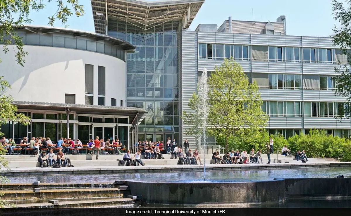 విదేశాలలో చదువుతున్నట్లు పరిశీలిస్తున్నారా? ఈ 5 దేశాలు సులభమైన మరియు వేగవంతమైన విద్యార్థుల వీసాలను అందిస్తున్నాయి