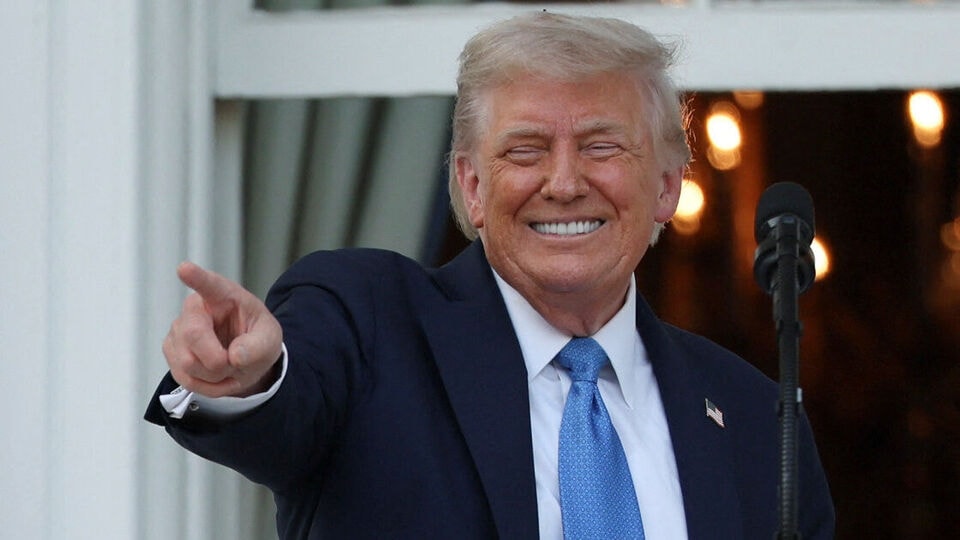 12 దేశాలపై అమెరికా నిషేధం; మరో 7 దేశాలపై పాక్షిక ఆంక్షలు; ఈ ట్రావెల్ బ్యాన్ బ్యాన్ కు కు కు కు ..